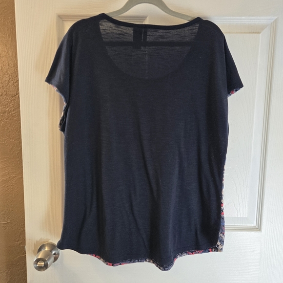 Women's Aztec Print Top - Picture 7 of 7